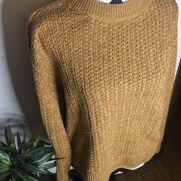 Universal Thread mustard yellow sweater size xl - Picture 4 of 5